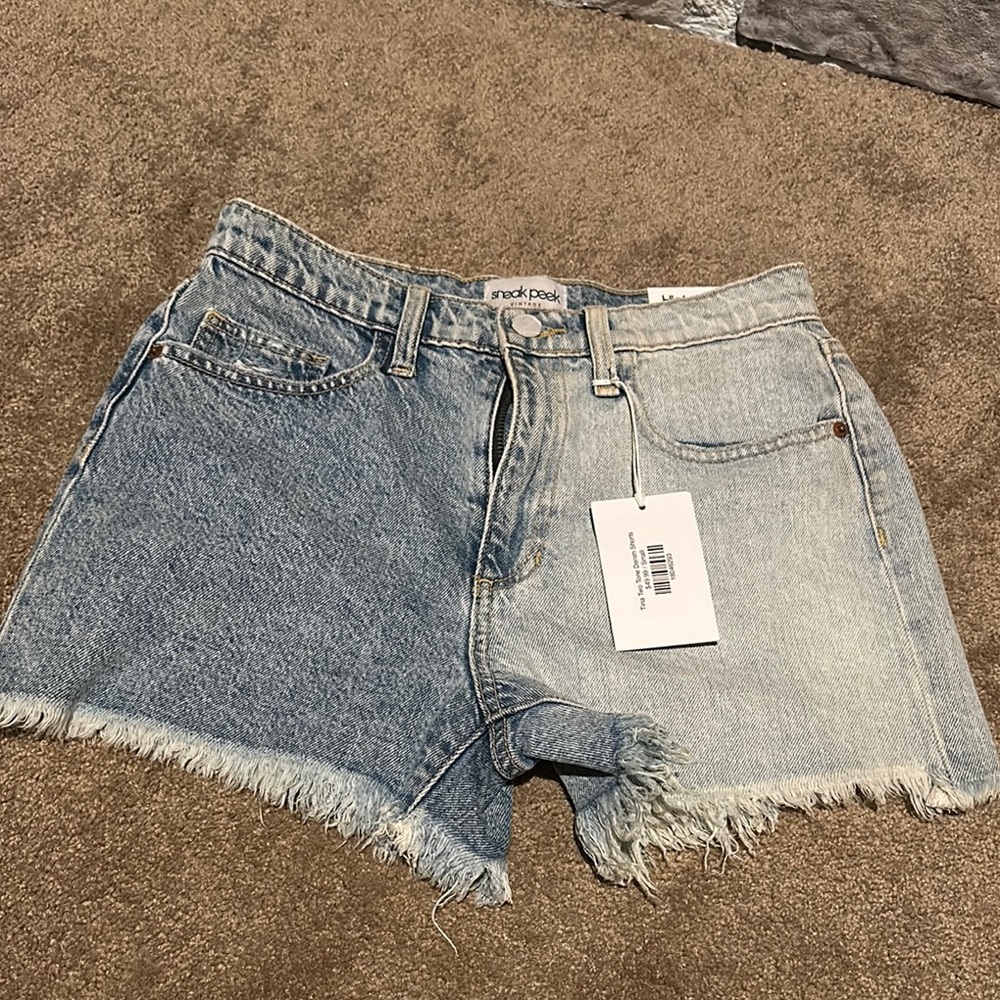Denim Two-Tone Frayed Hem Shorts